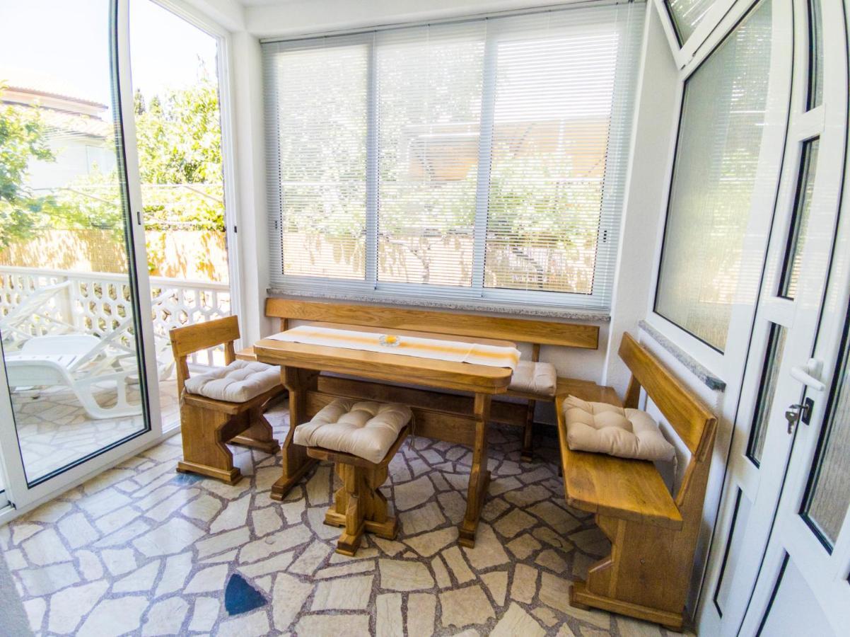 Apartmani Cimerman Кърк Екстериор снимка