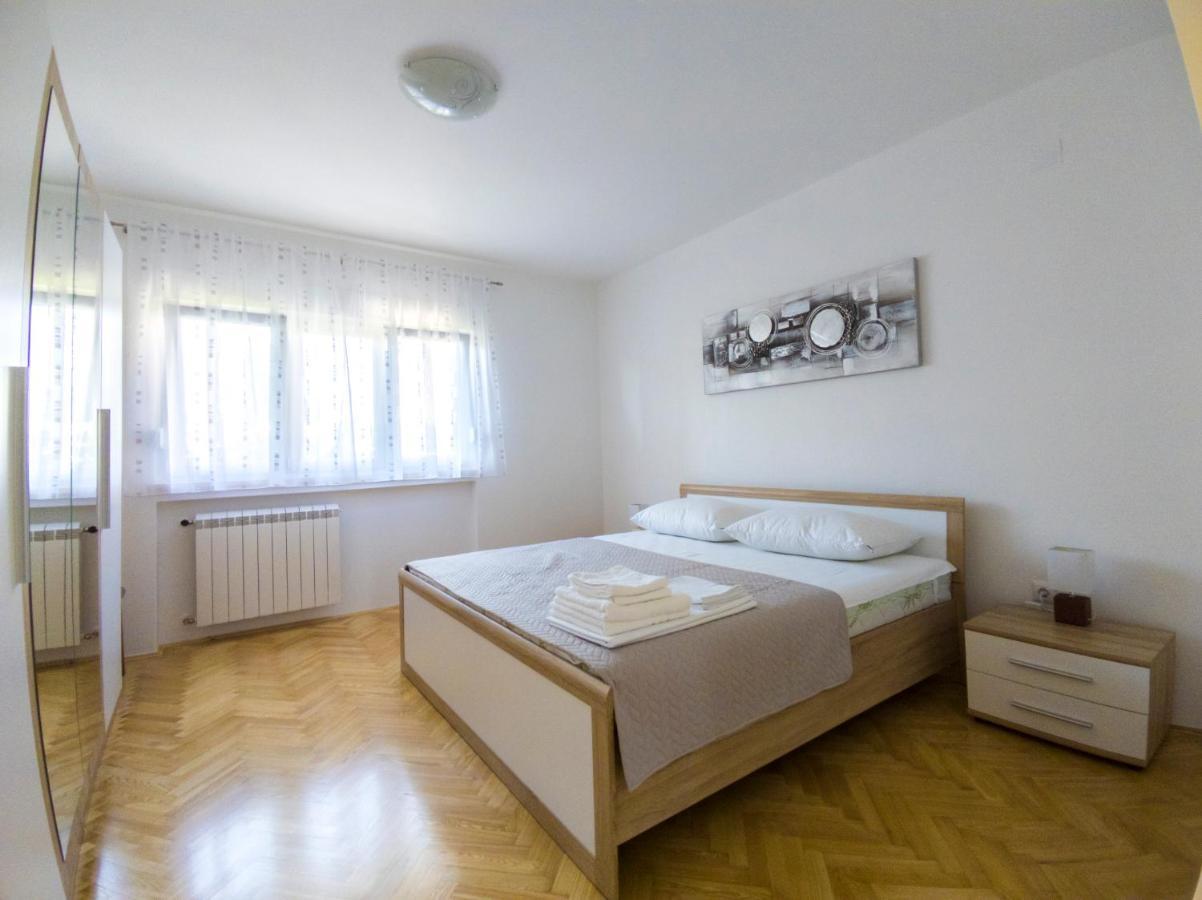 Apartmani Cimerman Кърк Екстериор снимка
